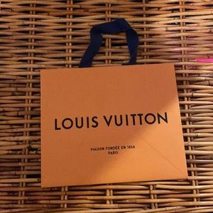 Louis Vuitton paper bag